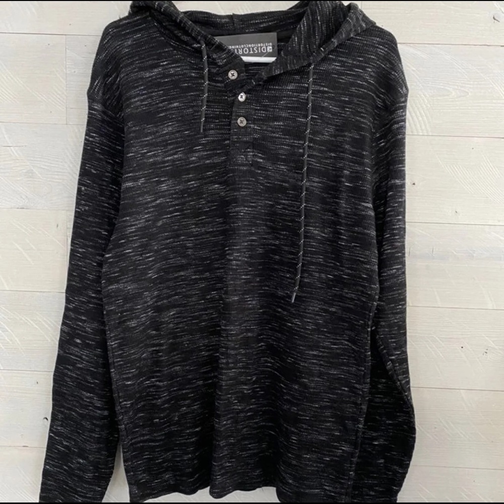 NEW Distortion hoodie size M